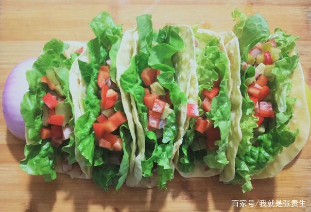 如何调整墨西哥玉米饼炖菜的辣度