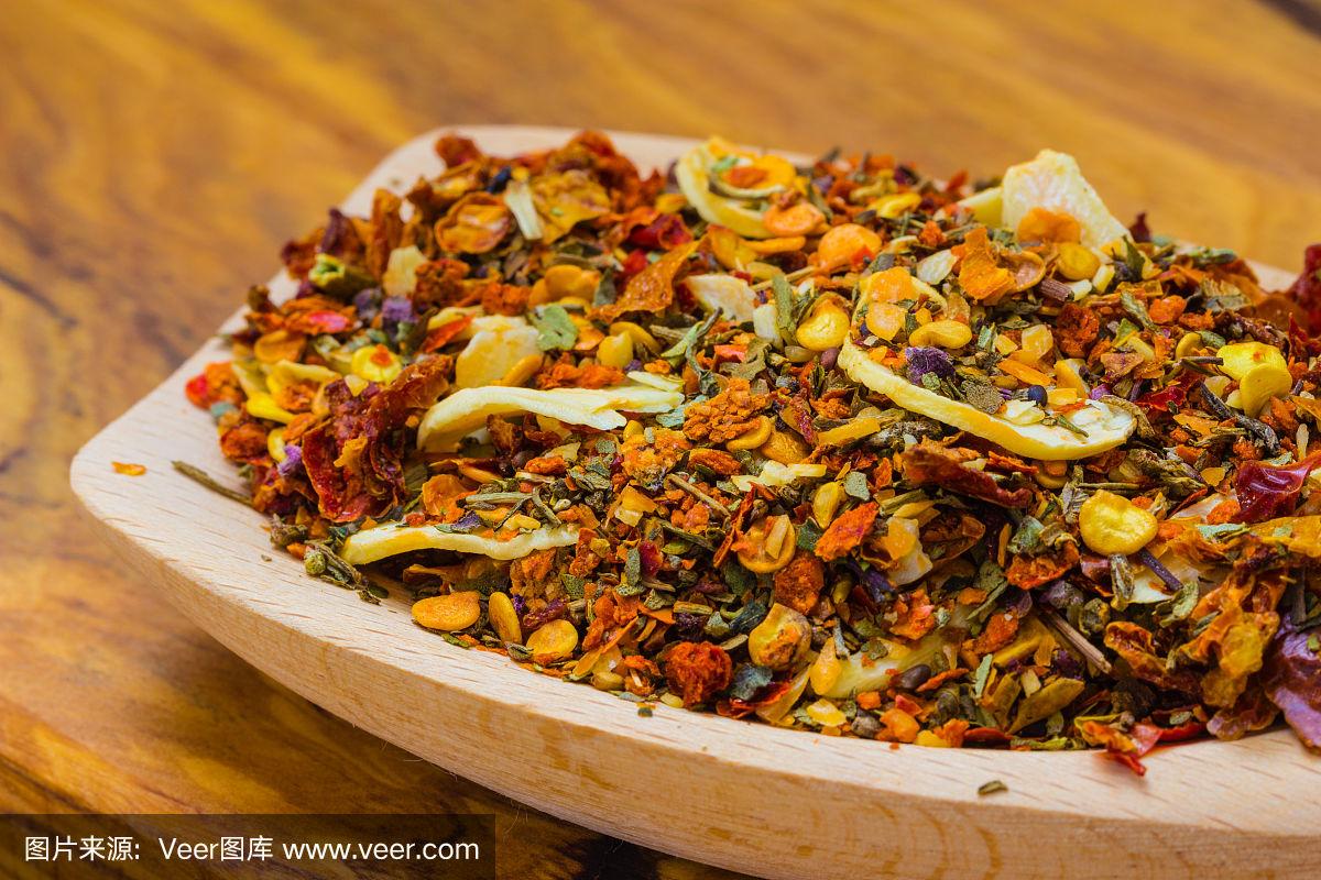 意大利面小吃的香料运用方法